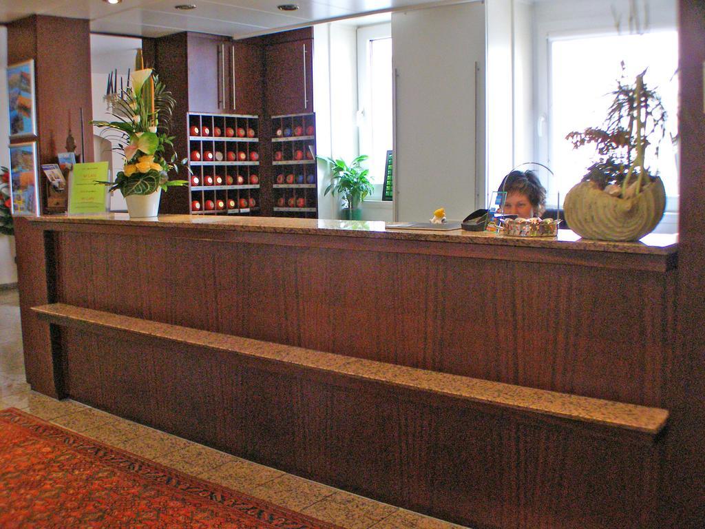 Hotel Astoria Frankfurt am Main Exterior photo