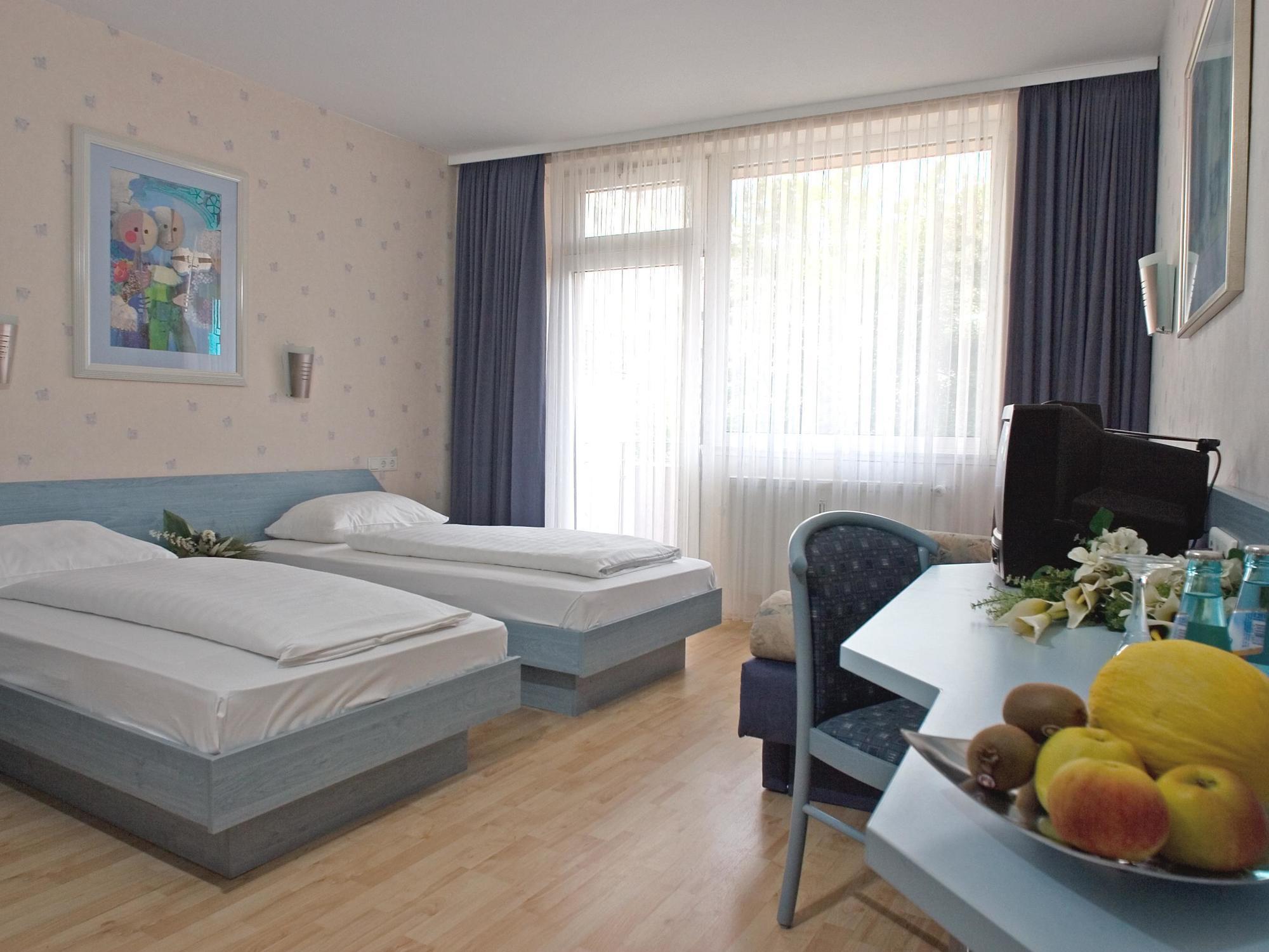 Hotel Astoria Frankfurt am Main Room photo